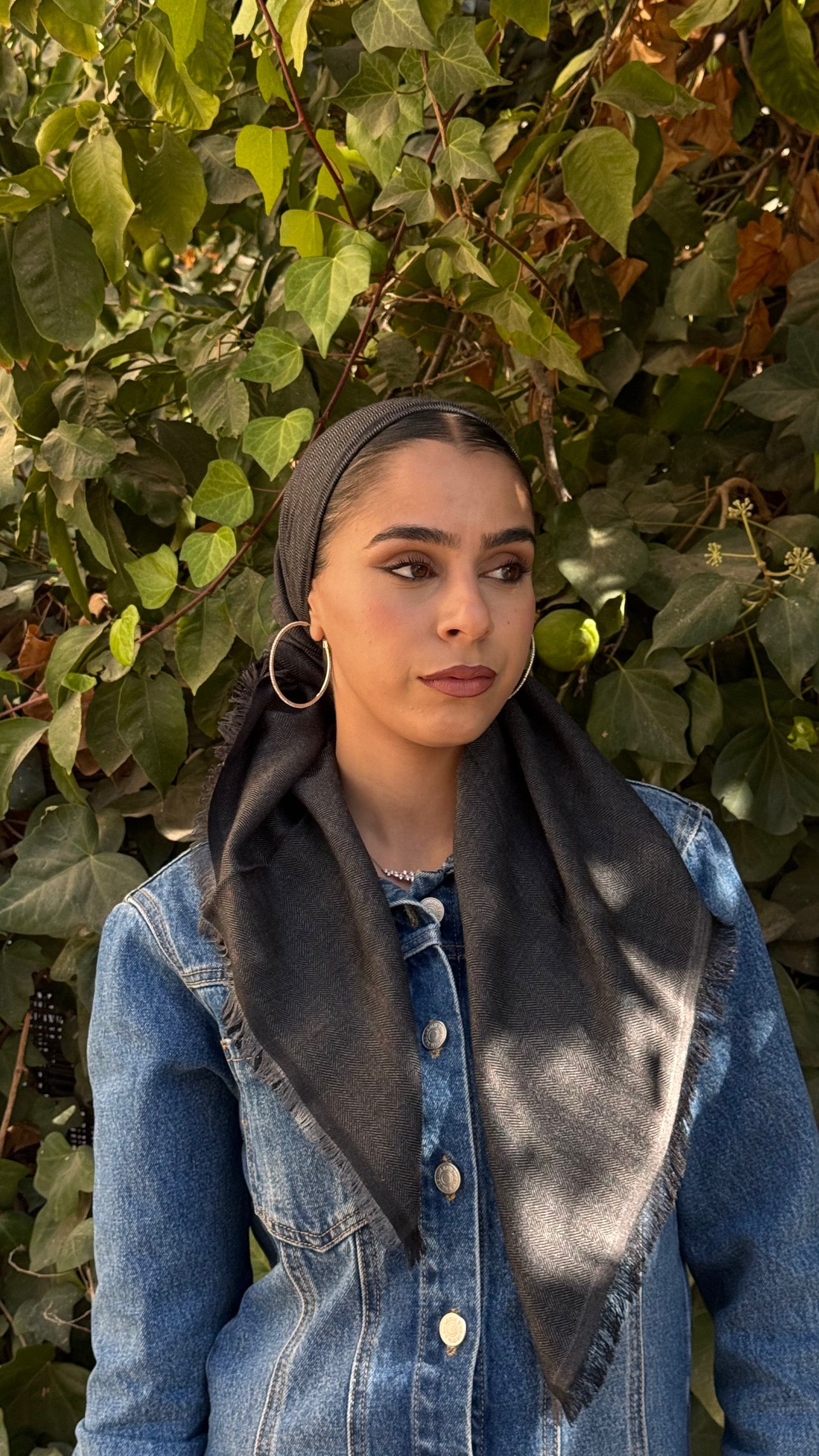 מרובעת ג׳ינס- שחור