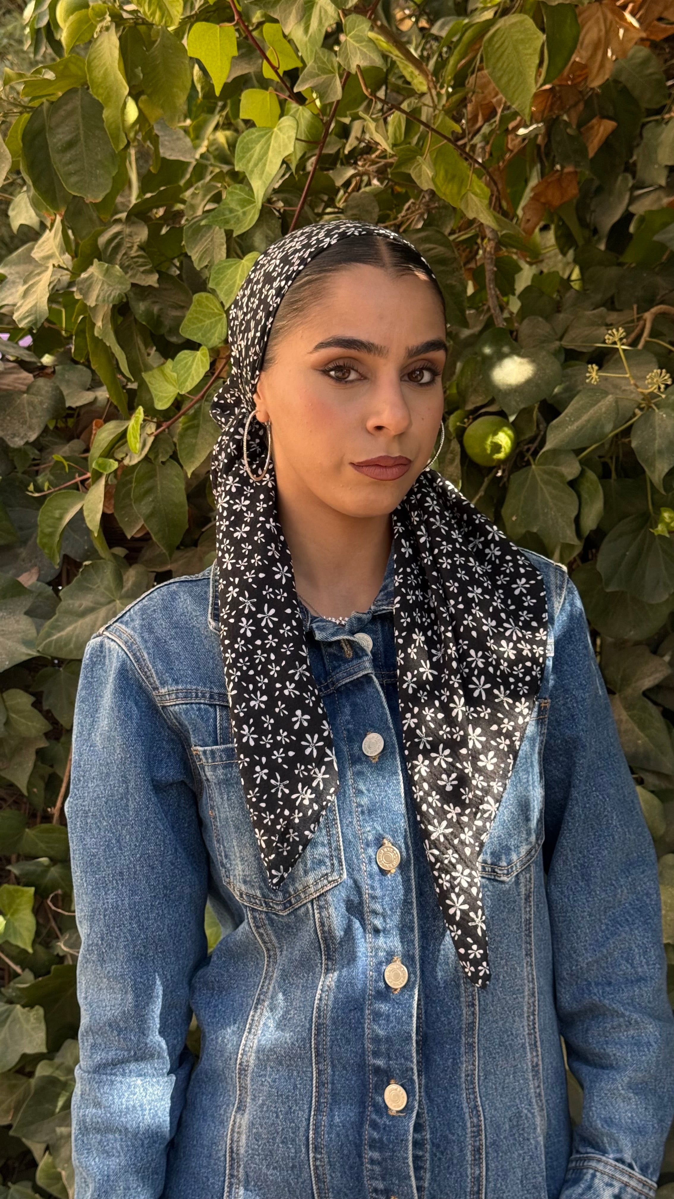 מרובעת קרפ פרח- שחור