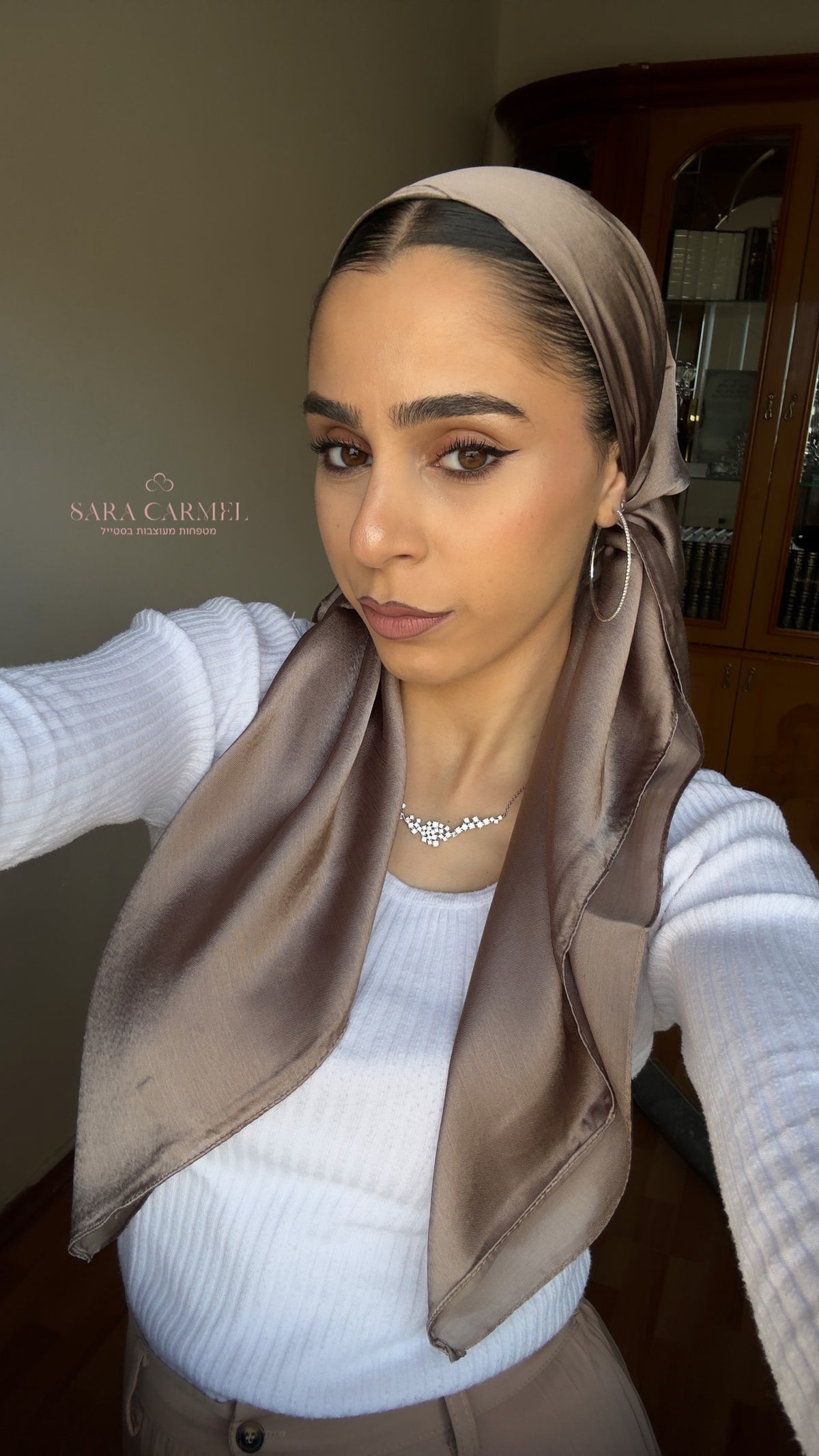 מרובעת סאטן-חום מוקה